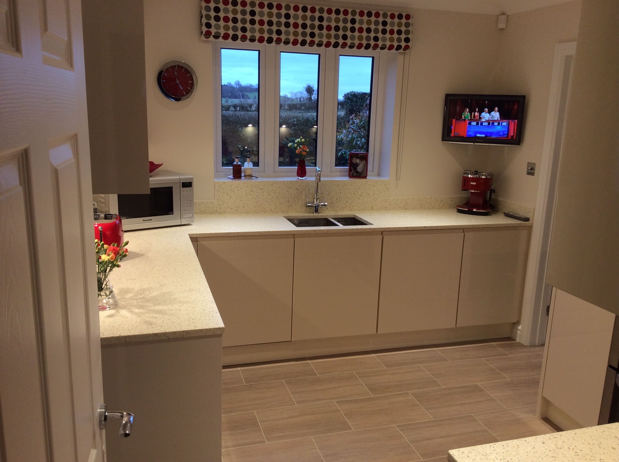top kitchen fitters in bath